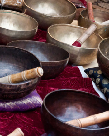 singing-bowl-group